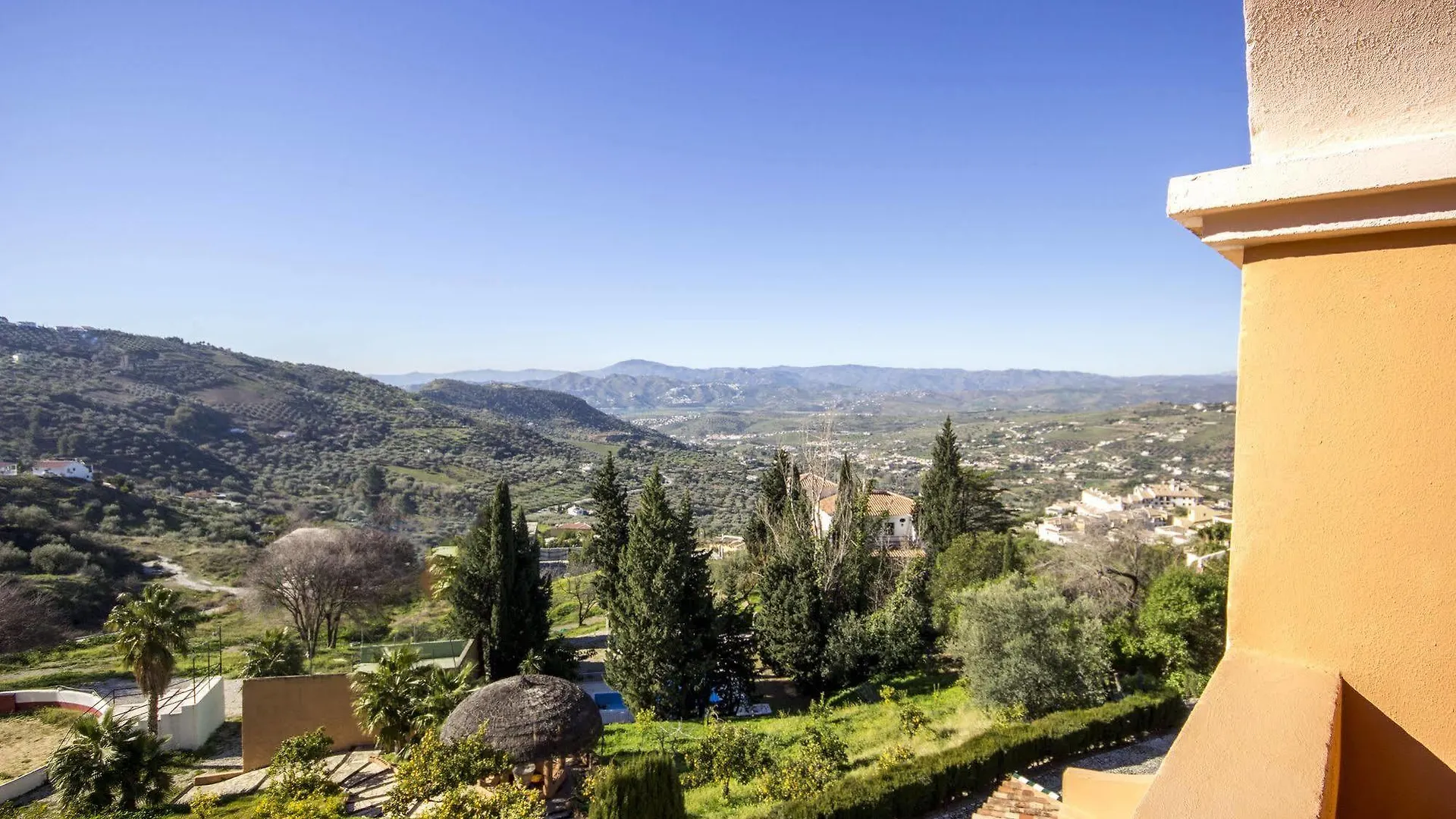 Apartamentos Sierra Tejeda Alcaucín
